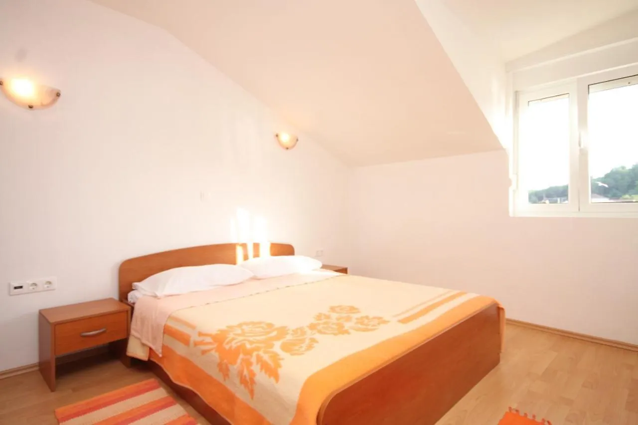 Apartment Kukljica 8478A 0*,  Croatia