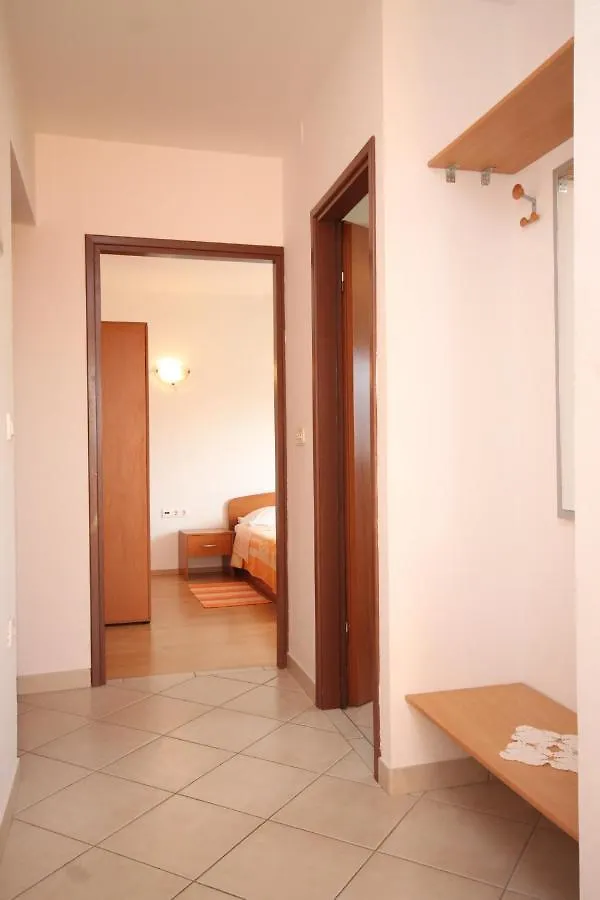 Apartment Kukljica 8478A
